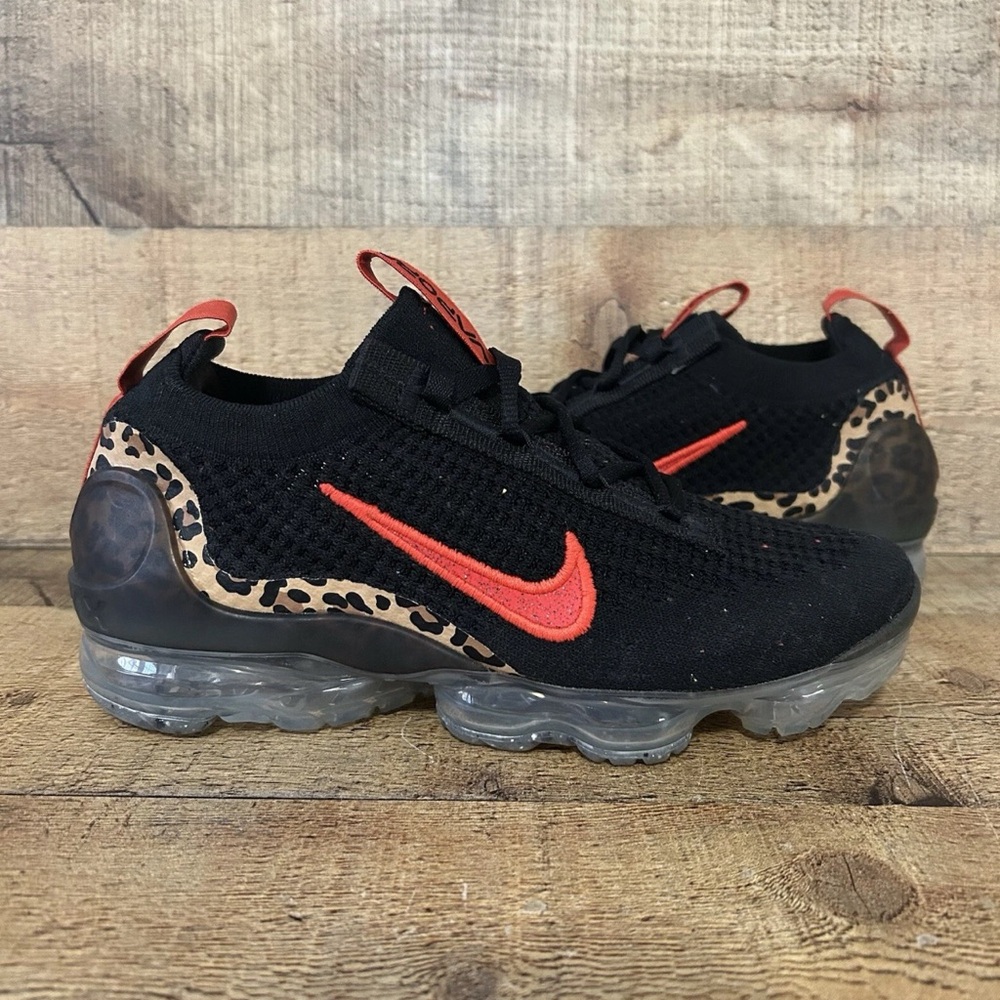 NWT Nike Vapormax 2021 Flyknit Sneaker Black/Red/Leopard  Women's Size 6